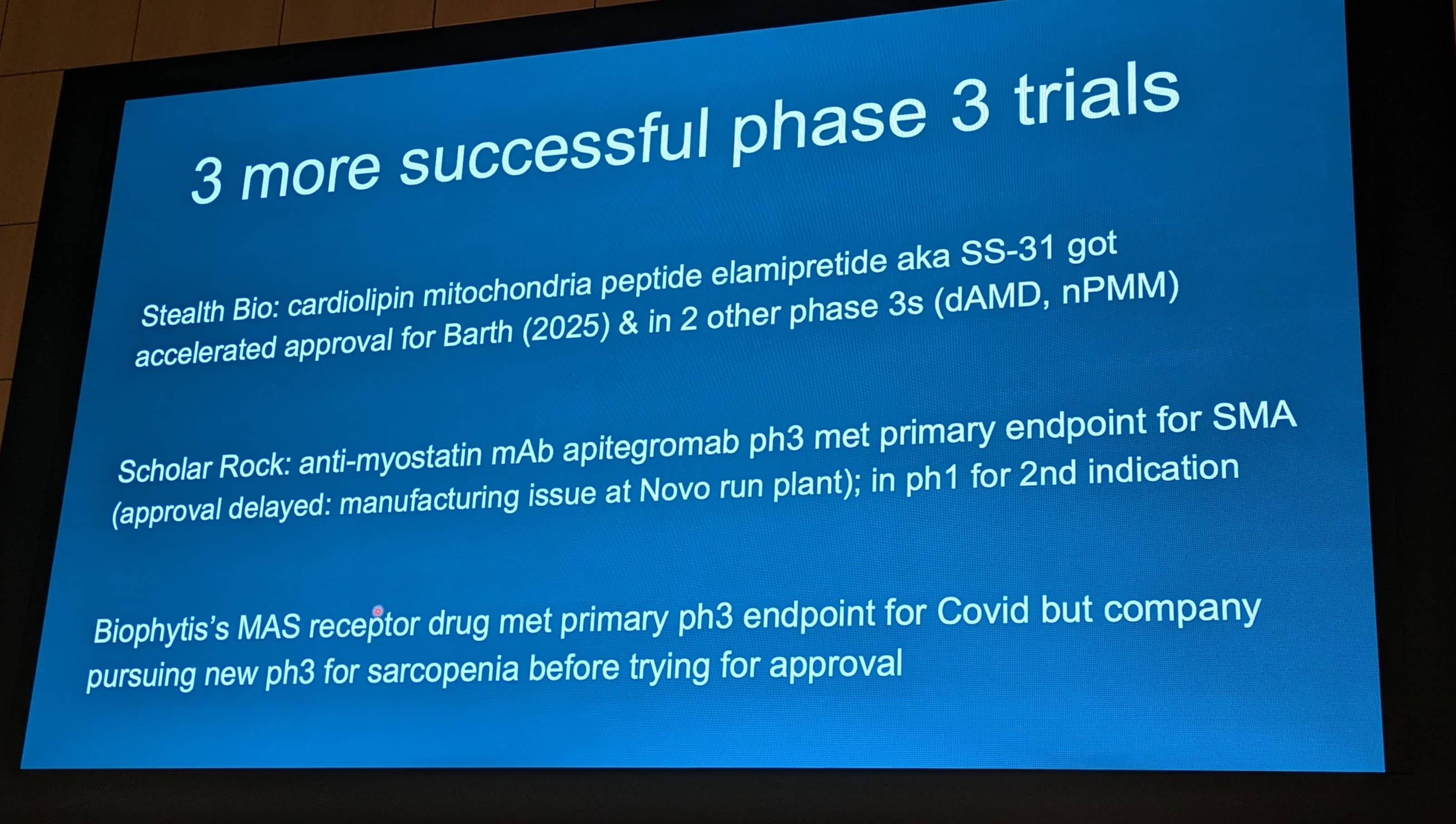 PXL_20251209_224306099